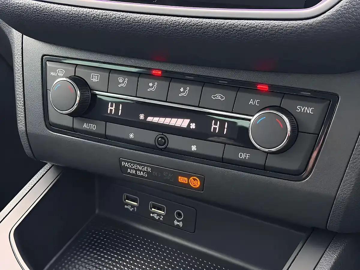 Used 2019 SEAT Ibiza Fr Sport Blue - Interior and Exterior details 15
