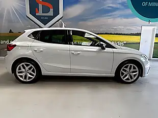 Used 2019 SEAT Ibiza Fr White - Interior and Exterior details 4