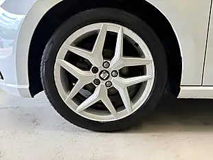 Used 2019 SEAT Ibiza Fr White - Interior and Exterior details 9