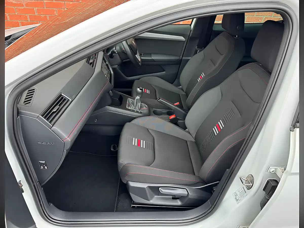 Used 2019 SEAT Ibiza Fr White - Interior and Exterior details 17