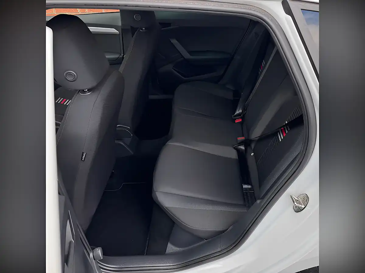 Used 2019 SEAT Ibiza Fr White - Interior and Exterior details 18