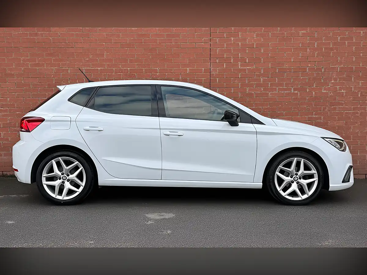 Used 2019 SEAT Ibiza Fr White - Interior and Exterior details 2