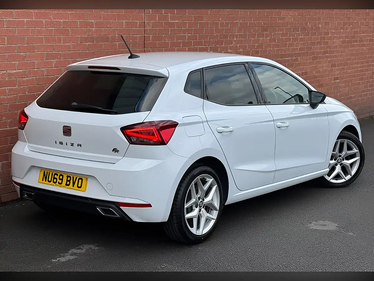Used 2019 SEAT Ibiza Fr White - Interior and Exterior details 3