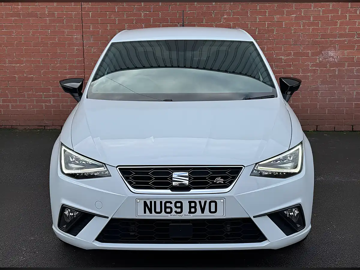 Used 2019 SEAT Ibiza Fr White - Interior and Exterior details 4