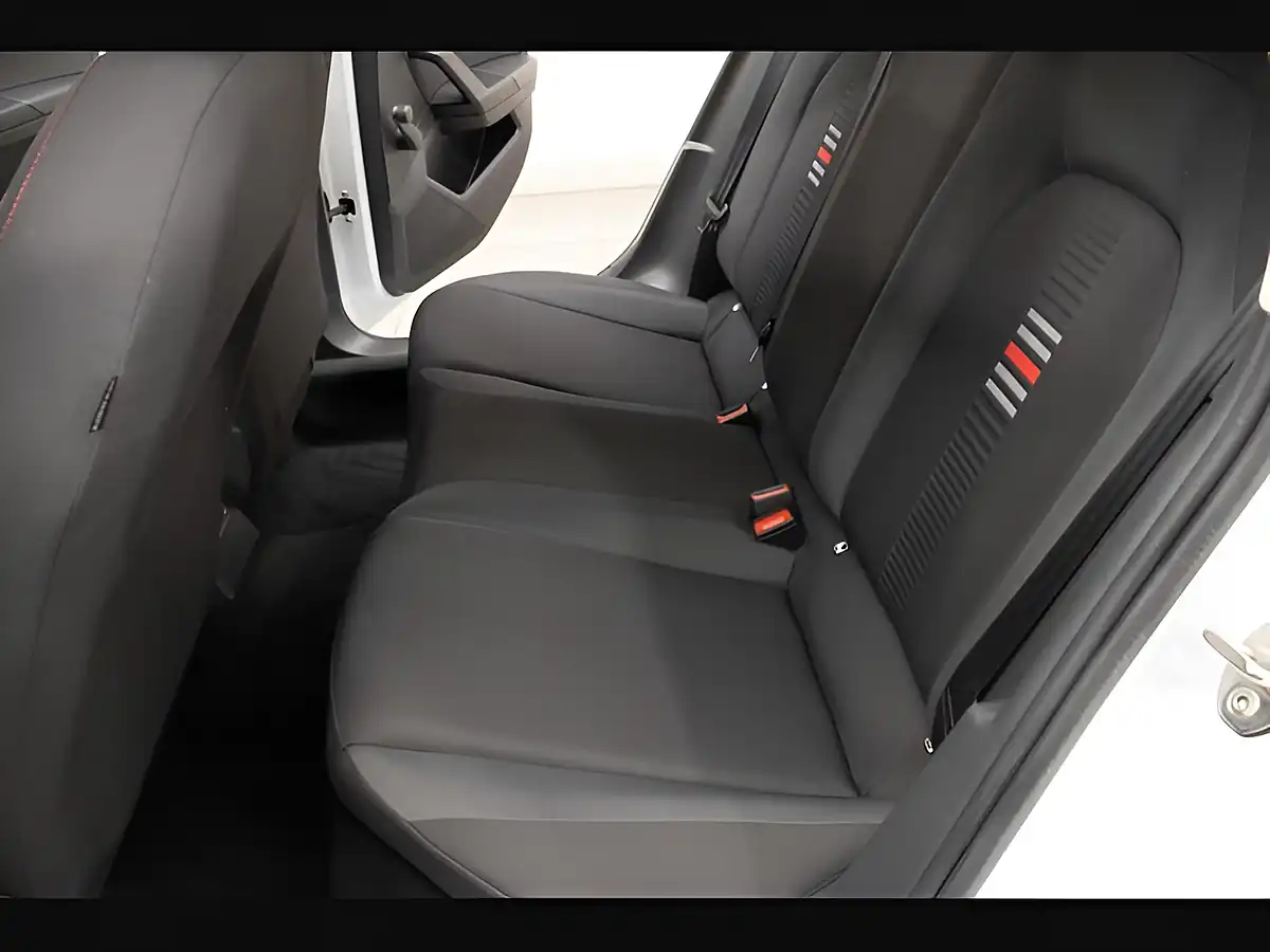 Used 2019 SEAT Ibiza Fr White - Interior and Exterior details 10