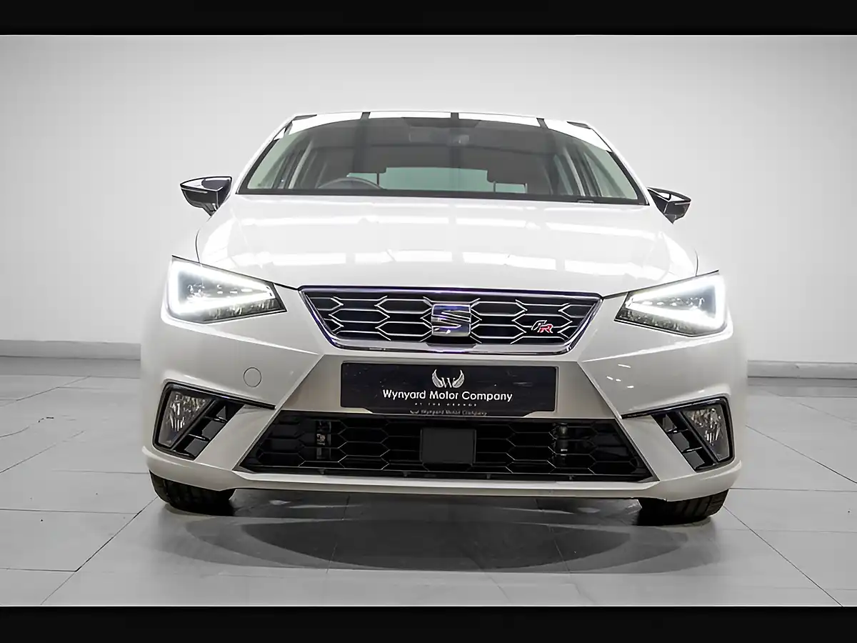 Used 2019 SEAT Ibiza Fr White - Interior and Exterior details 5