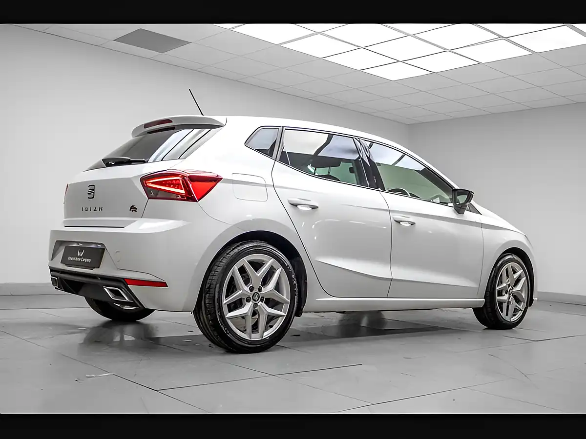 Used 2019 SEAT Ibiza Fr White - Interior and Exterior details 6