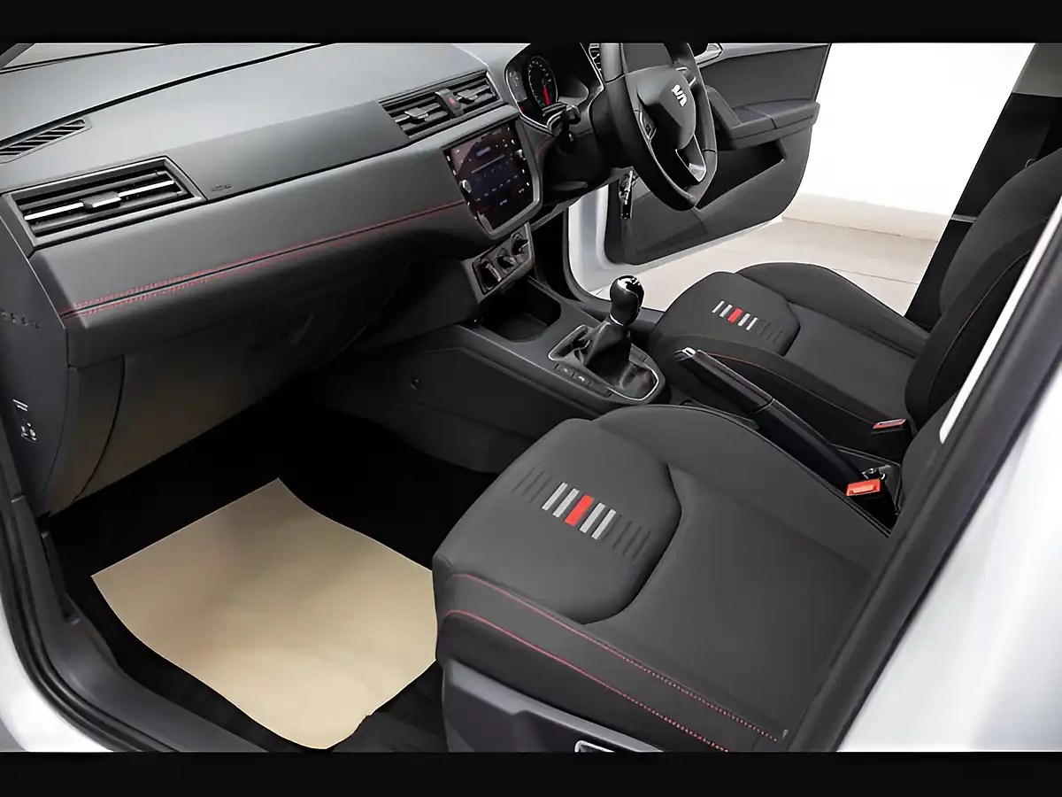 Used 2019 SEAT Ibiza Fr White - Interior and Exterior details 8