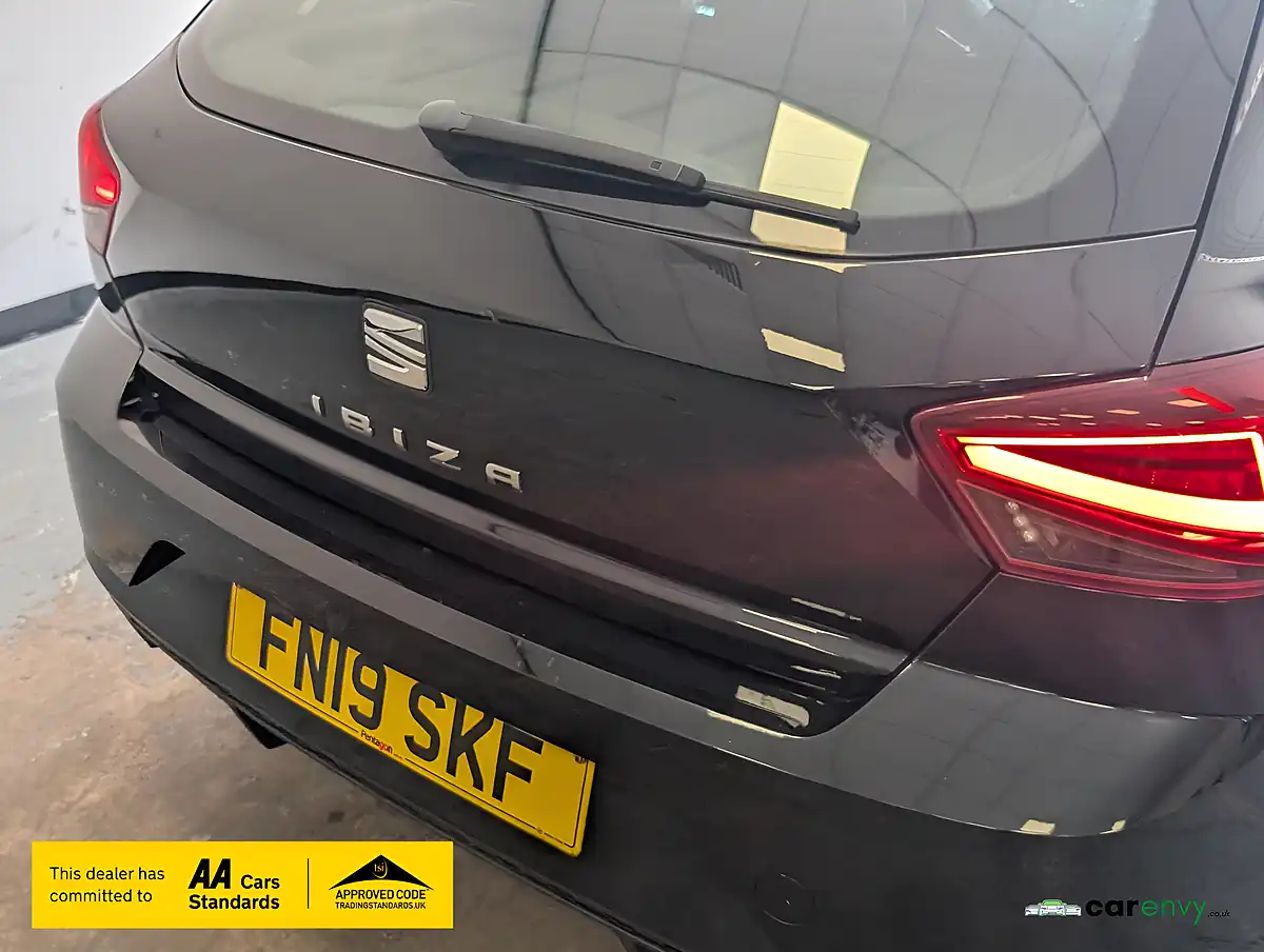 Used 2019 SEAT Ibiza Se Technology Black - Interior and Exterior details 8
