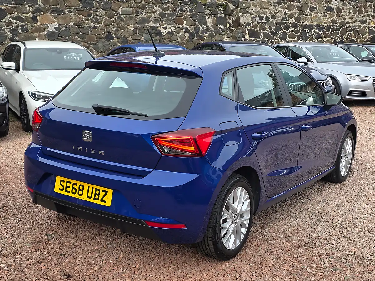 Used 2019 SEAT Ibiza Se Technology Blue - Interior and Exterior details 18