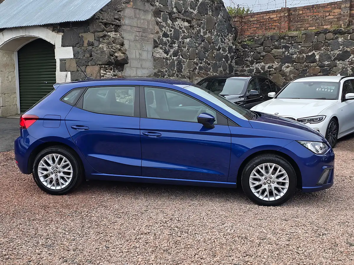Used 2019 SEAT Ibiza Se Technology Blue - Interior and Exterior details 19