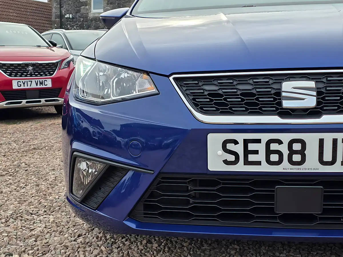 Used 2019 SEAT Ibiza Se Technology Blue - Interior and Exterior details 4