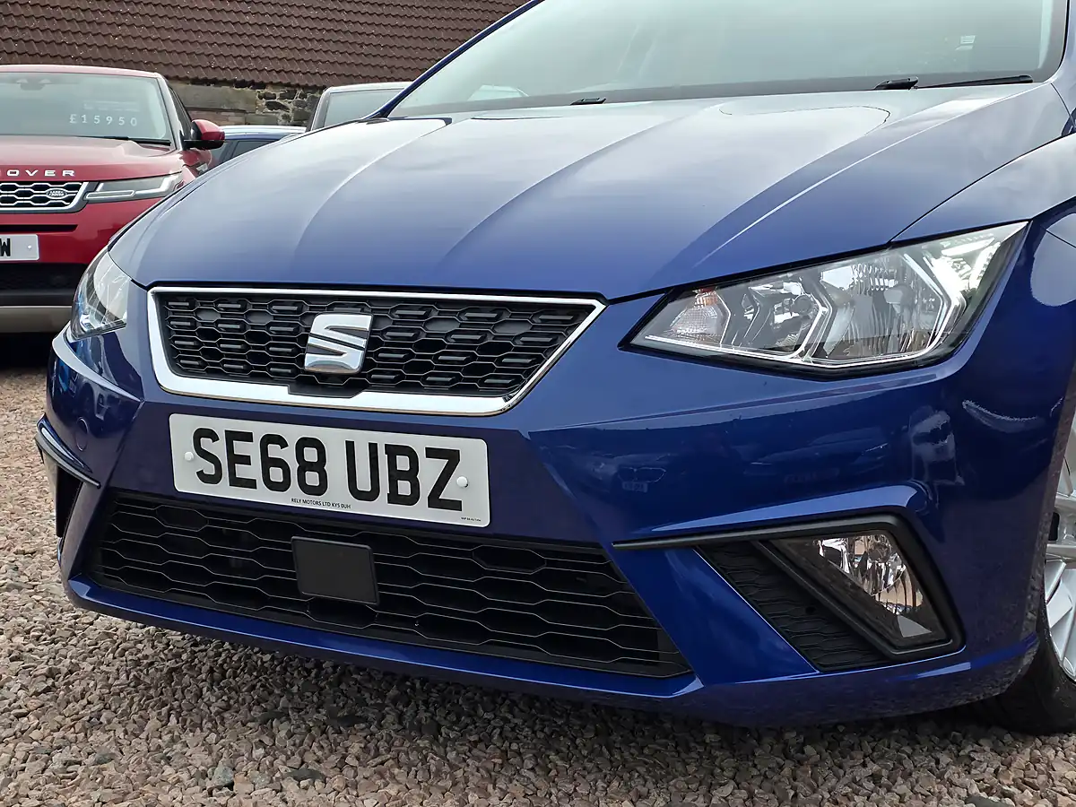 Used 2019 SEAT Ibiza Se Technology Blue - Interior and Exterior details 6