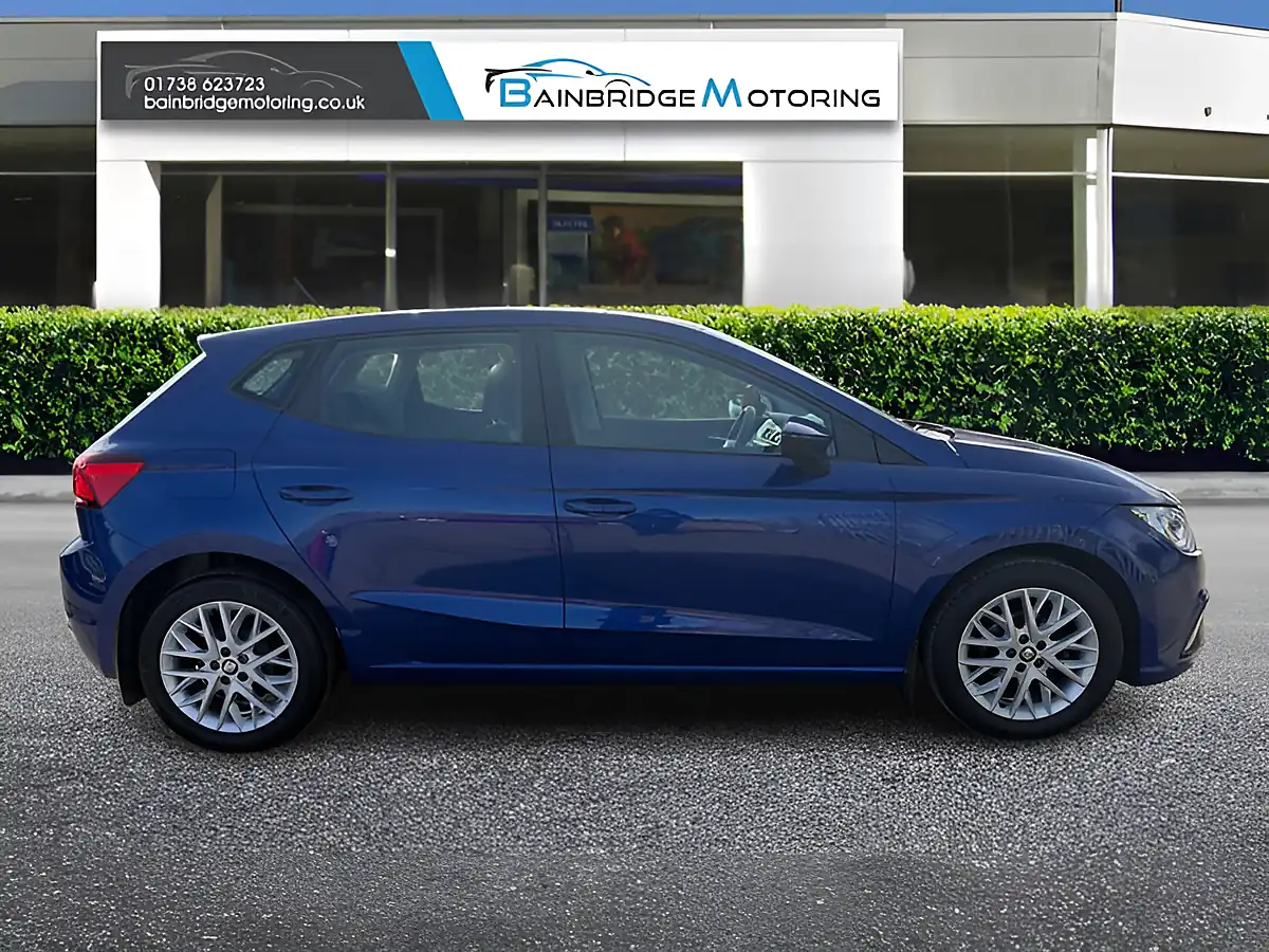 Used 2019 SEAT Ibiza Se Technology Blue - Interior and Exterior details 2