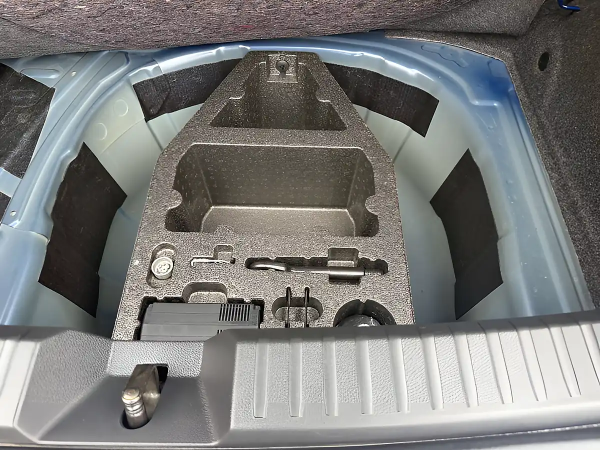 Used 2019 SEAT Ibiza Se Technology Blue - Interior and Exterior details 20