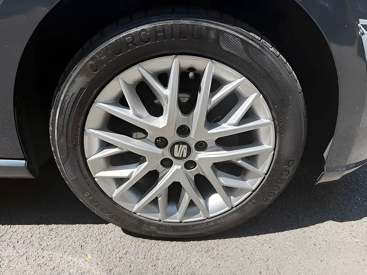Used 2019 SEAT Ibiza Se Technology Grey - Interior and Exterior details 10