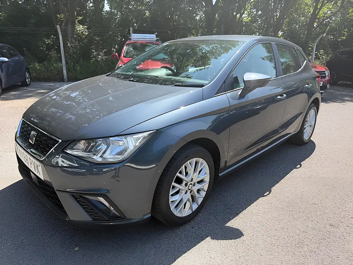 Used 2019 SEAT Ibiza Se Technology Grey - Interior and Exterior details 3