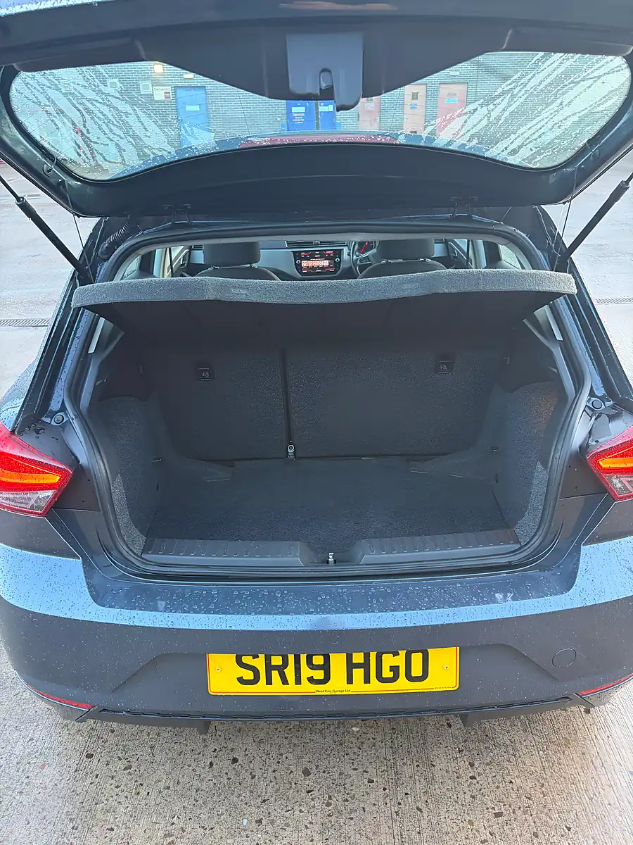 Used 2019 SEAT Ibiza Se Technology Grey - Interior and Exterior details 9