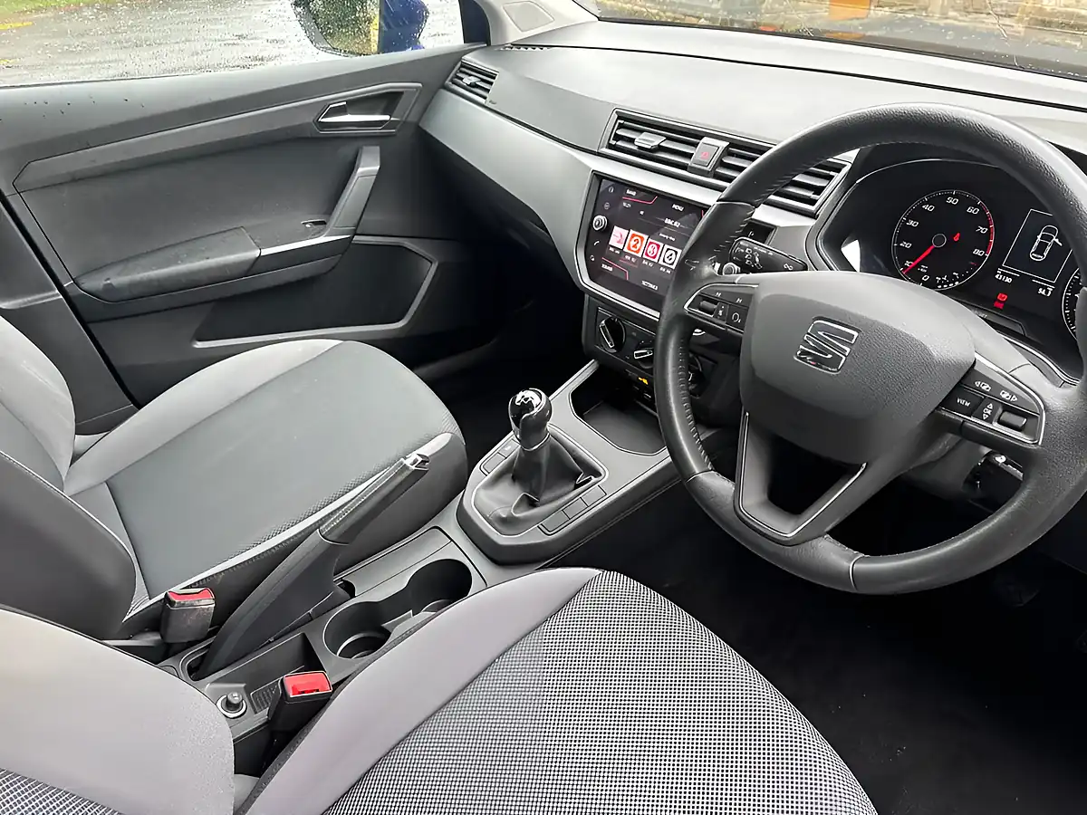 Used 2019 SEAT Ibiza Se Technology Mystery Blue - Interior and Exterior details 11