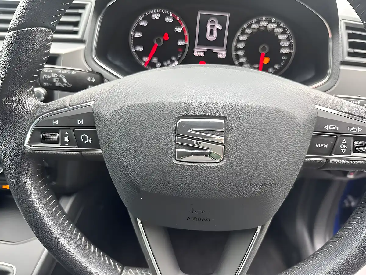 Used 2019 SEAT Ibiza Se Technology Mystery Blue - Interior and Exterior details 12