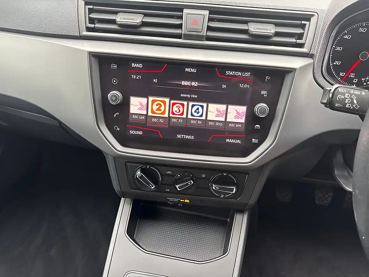 Used 2019 SEAT Ibiza Se Technology Mystery Blue - Interior and Exterior details 13
