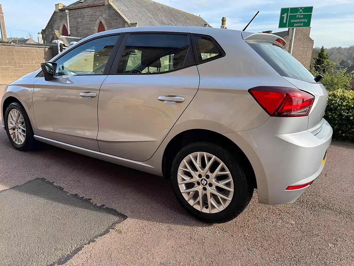 Used 2019 SEAT Ibiza Se Technology Silver - Interior and Exterior details 12
