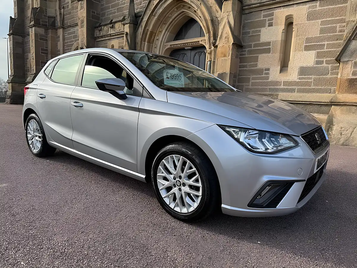 Used 2019 SEAT Ibiza Se Technology Silver - Interior and Exterior details 2