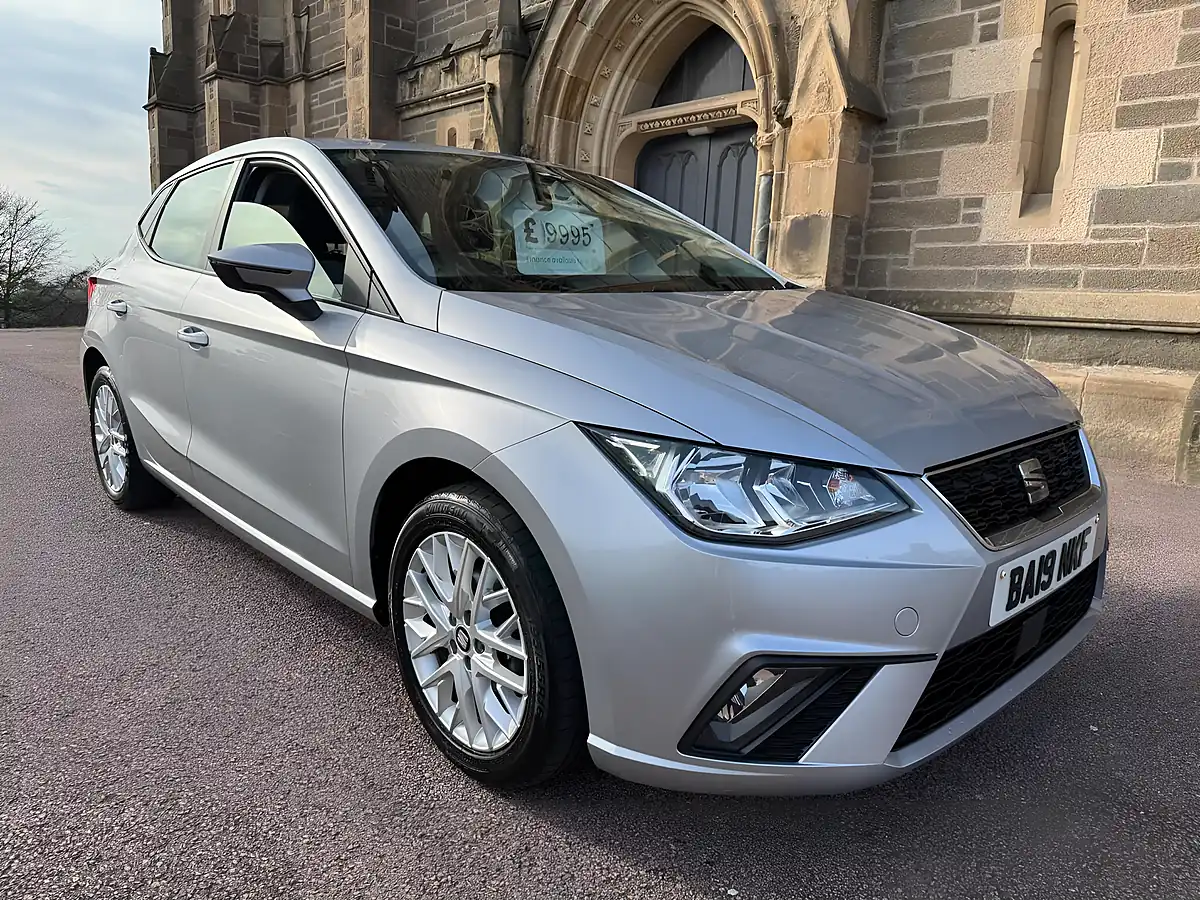 Used 2019 SEAT Ibiza Se Technology Silver - Interior and Exterior details 3