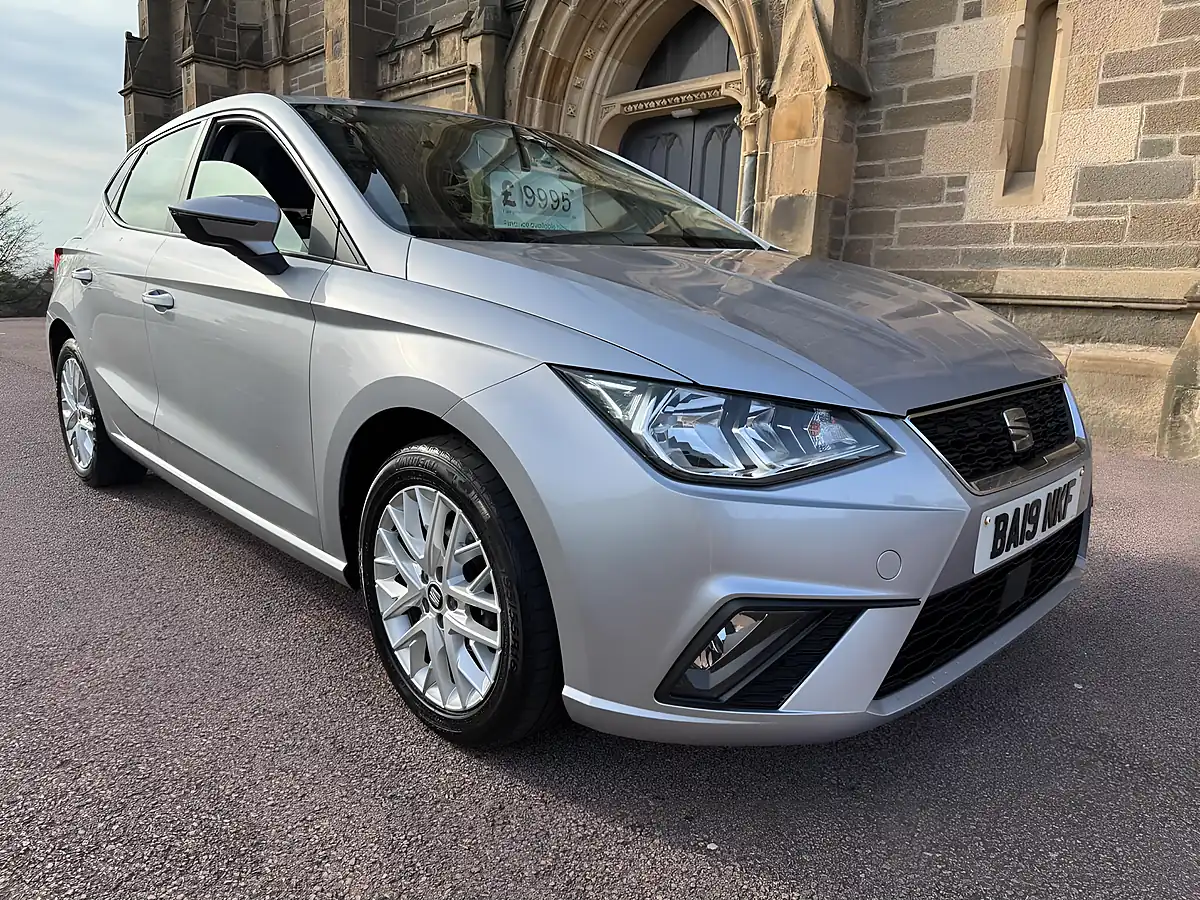 Used 2019 SEAT Ibiza Se Technology Silver - Interior and Exterior details 4