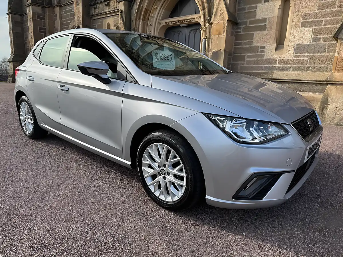 Used 2019 SEAT Ibiza Se Technology Silver - Interior and Exterior details 8
