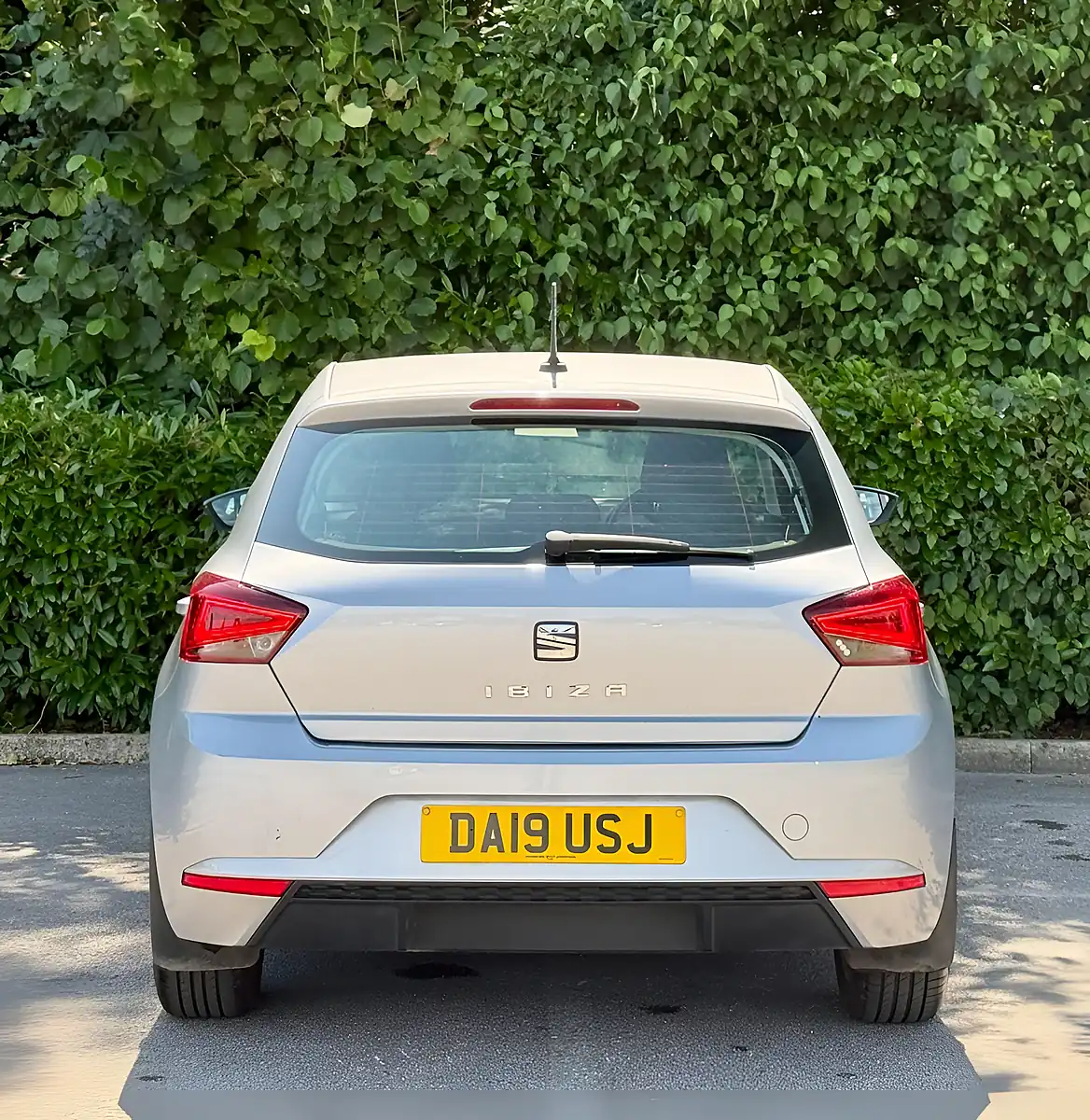 Used 2019 SEAT Ibiza Se Technology Silver - Interior and Exterior details 10