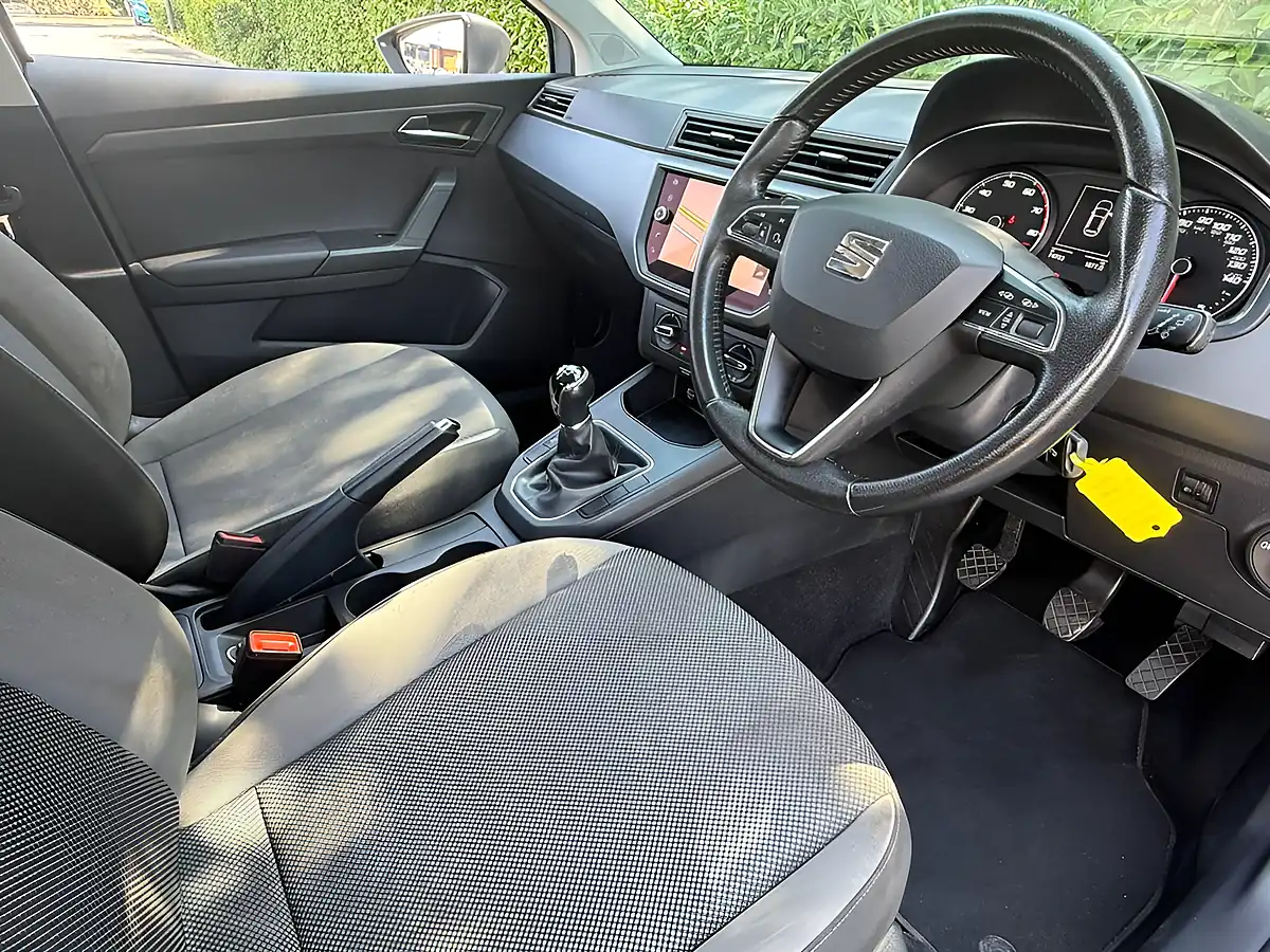 Used 2019 SEAT Ibiza Se Technology Silver - Interior and Exterior details 12