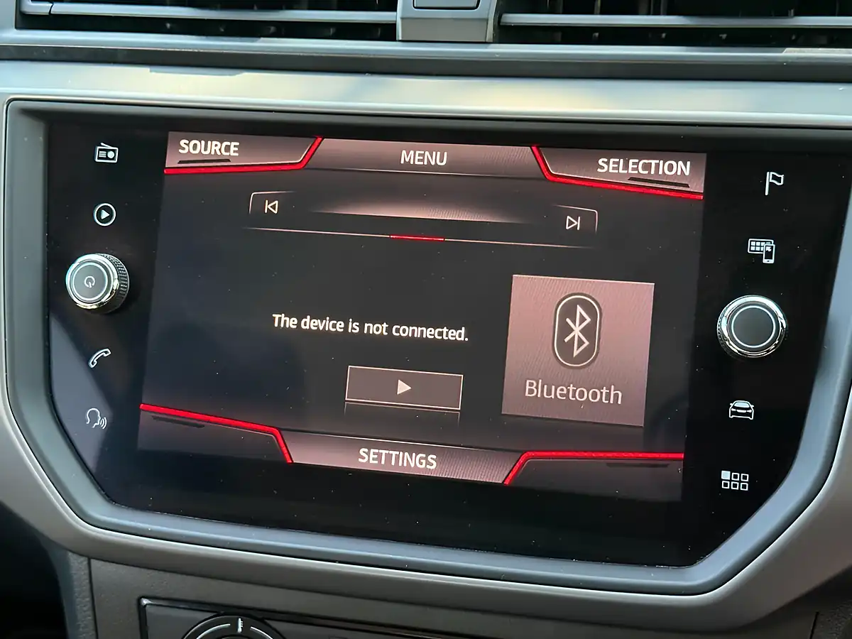 Used 2019 SEAT Ibiza Se Technology Silver - Interior and Exterior details 19