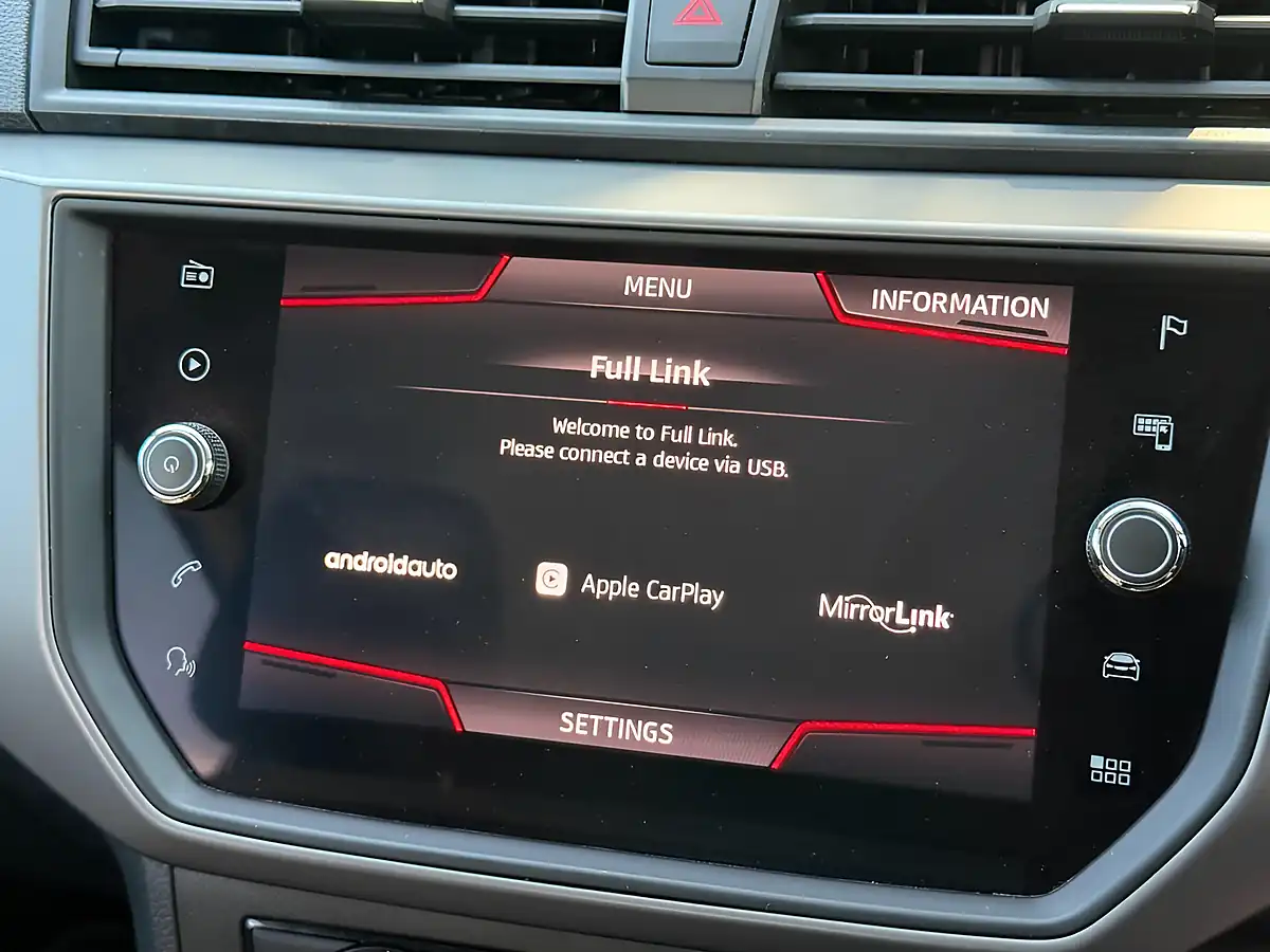 Used 2019 SEAT Ibiza Se Technology Silver - Interior and Exterior details 7