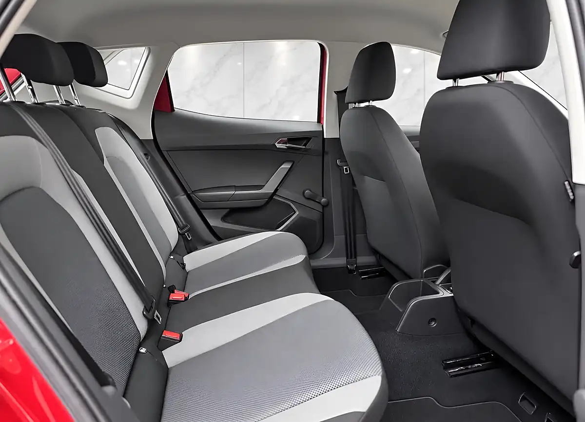 Used 2019 SEAT Ibiza Se Technology Sunset Red Metallic - Interior and Exterior details 10