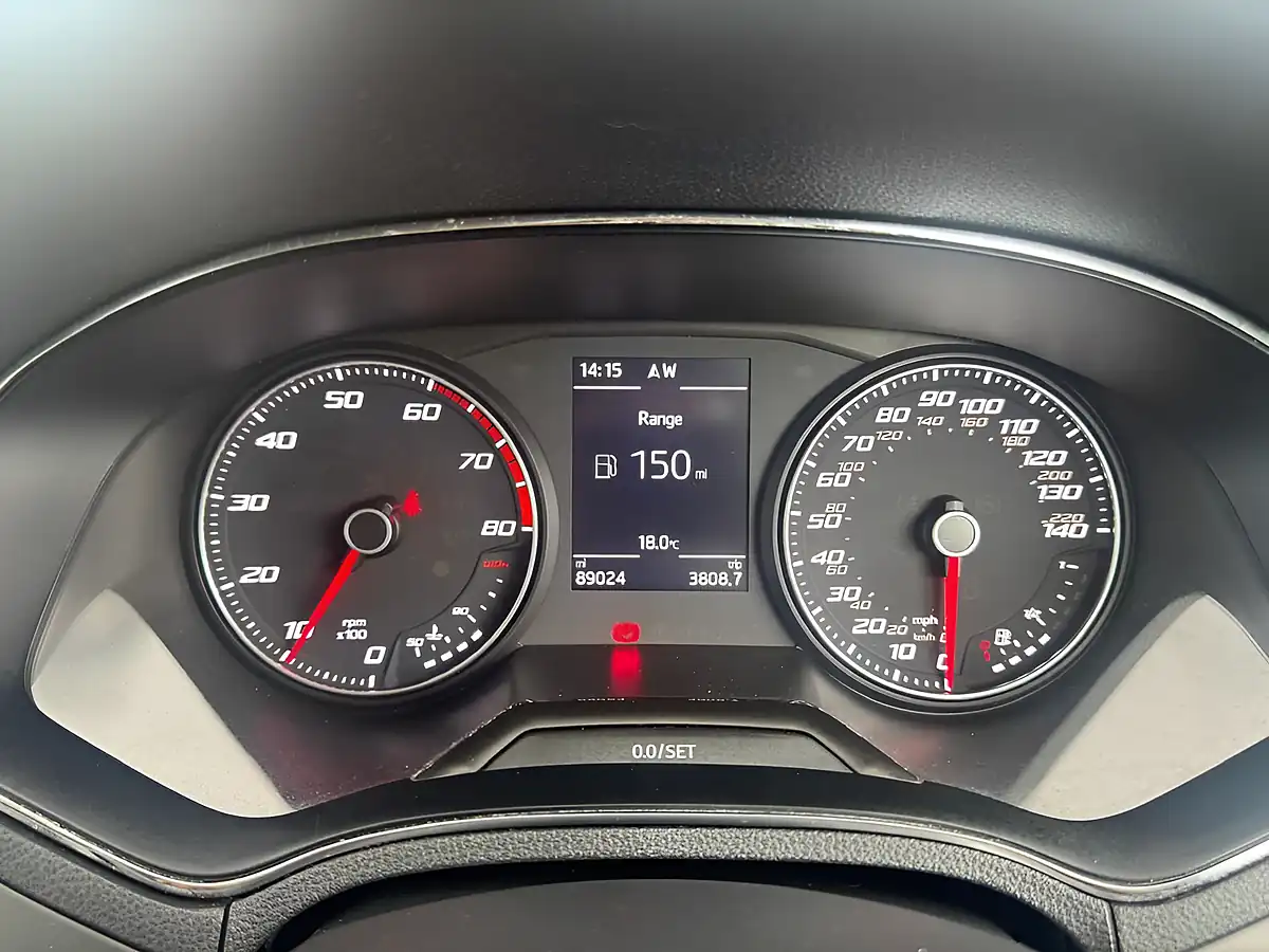 Used 2019 SEAT Ibiza Se Technology White - Interior and Exterior details 16