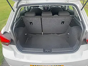 Used 2019 SEAT Ibiza Se Technology White - Interior and Exterior details 19