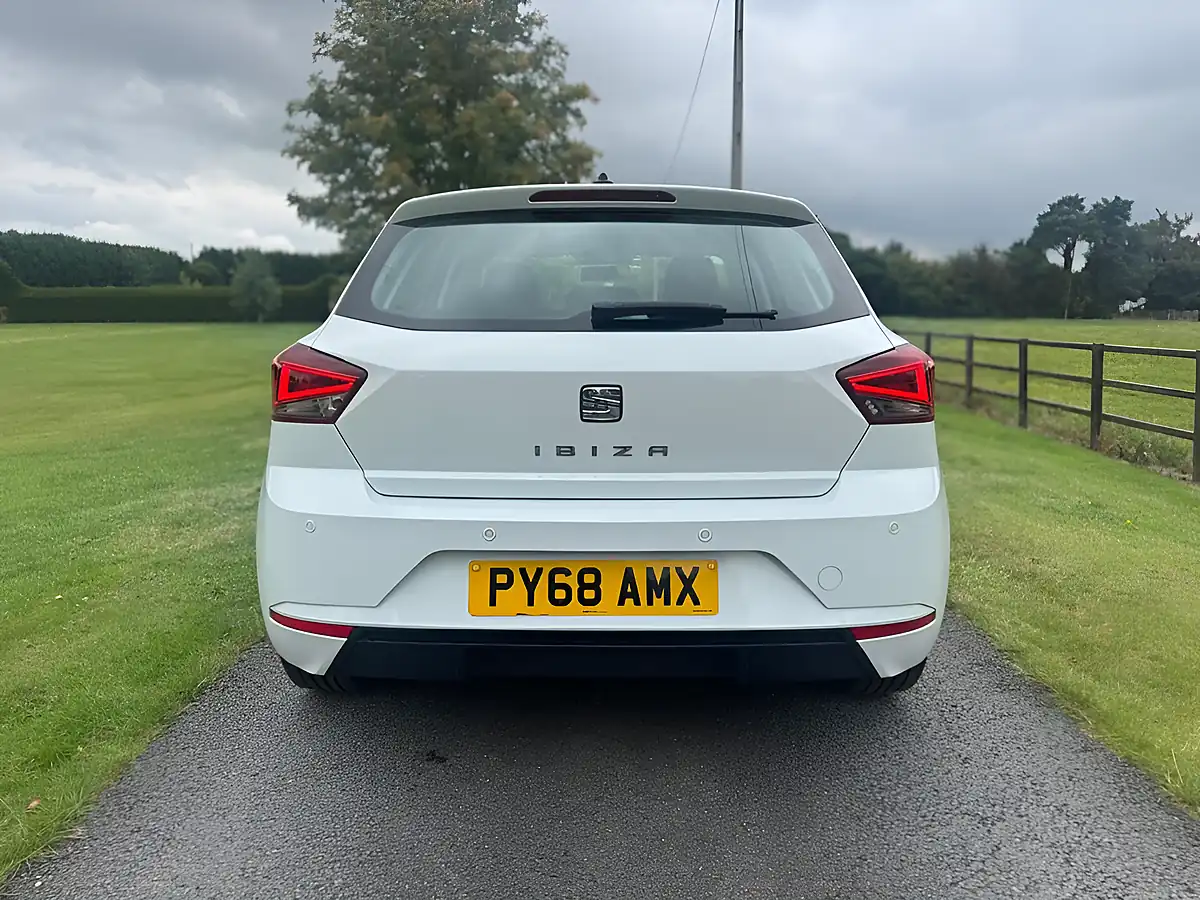 Used 2019 SEAT Ibiza Se Technology White - Interior and Exterior details 4