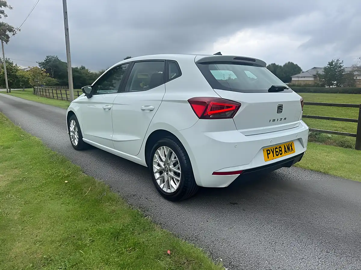 Used 2019 SEAT Ibiza Se Technology White - Interior and Exterior details 5