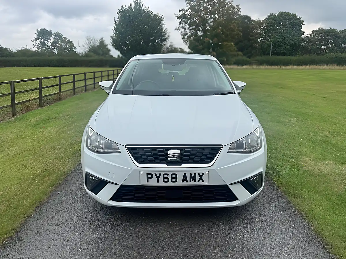 Used 2019 SEAT Ibiza Se Technology White - Interior and Exterior details 8
