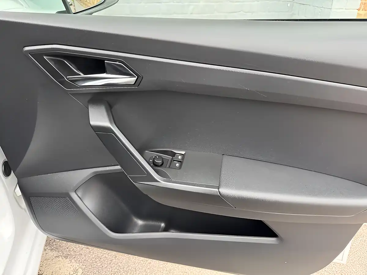 Used 2019 SEAT Ibiza Se Technology White - Interior and Exterior details 18