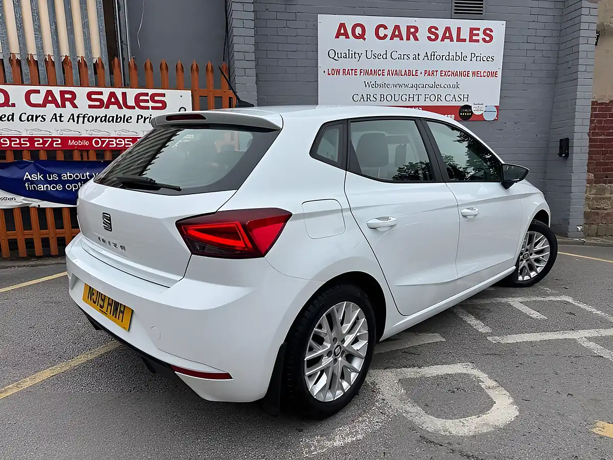 Used 2019 SEAT Ibiza Se Technology White - Interior and Exterior details 7