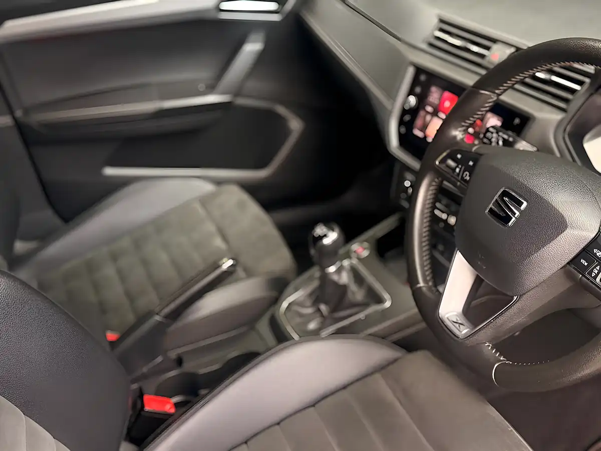 Used 2019 SEAT Ibiza Xcellence Blue - Interior and Exterior details 14