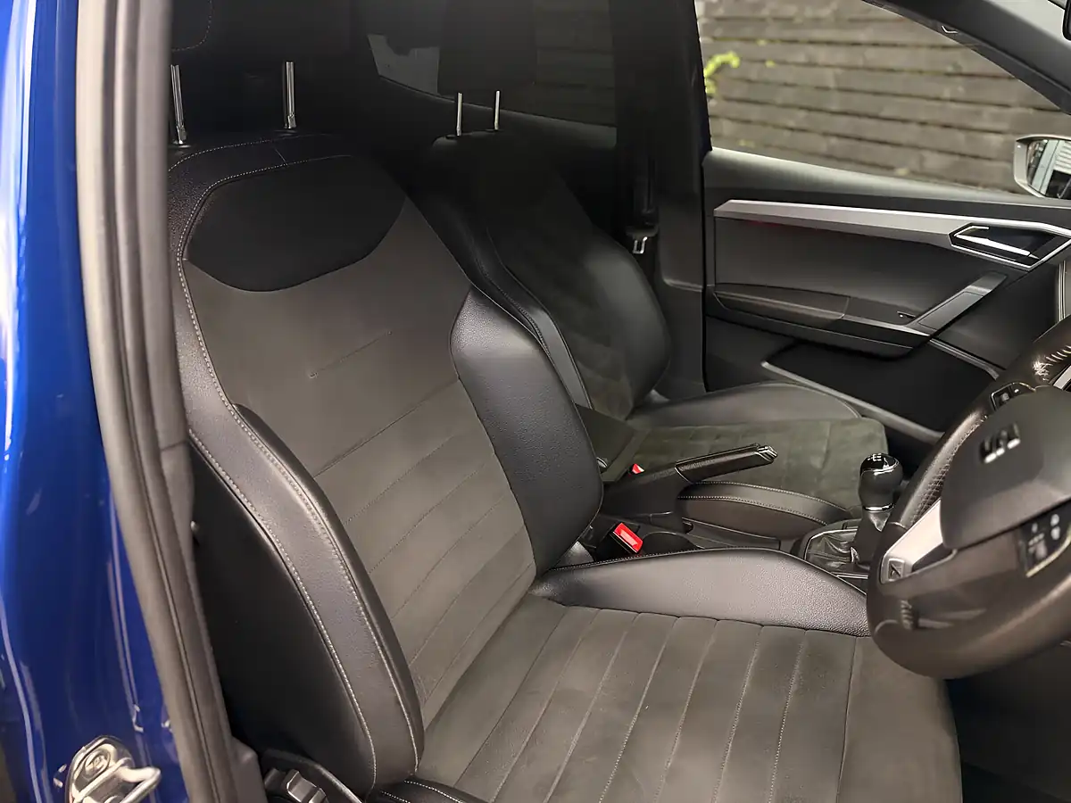 Used 2019 SEAT Ibiza Xcellence Blue - Interior and Exterior details 7