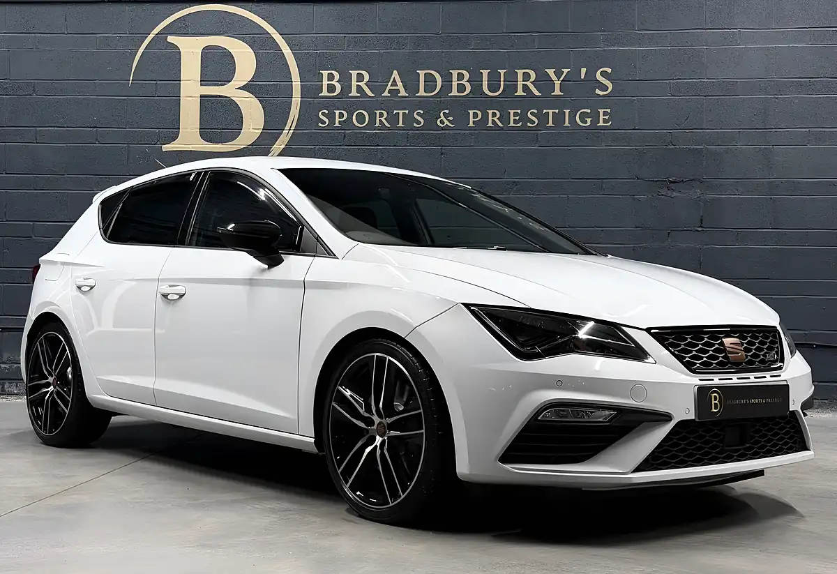 Used 2019 SEAT Leon Cupra 290 White - Front View
