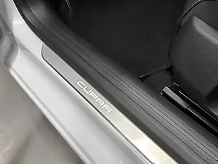 Used 2019 SEAT Leon Cupra 290 White - Interior and Exterior details 17