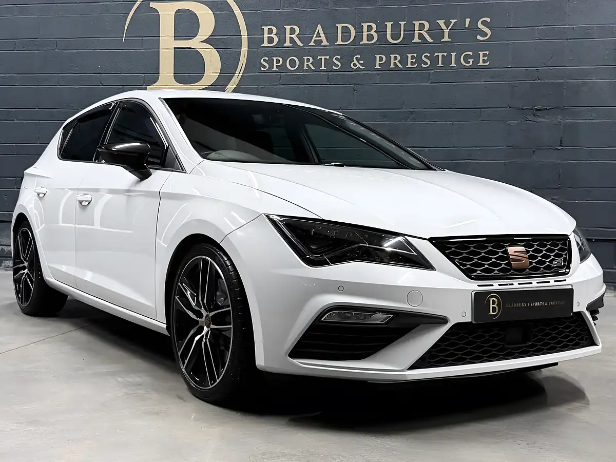 Used 2019 SEAT Leon Cupra 290 White - Interior and Exterior details 5