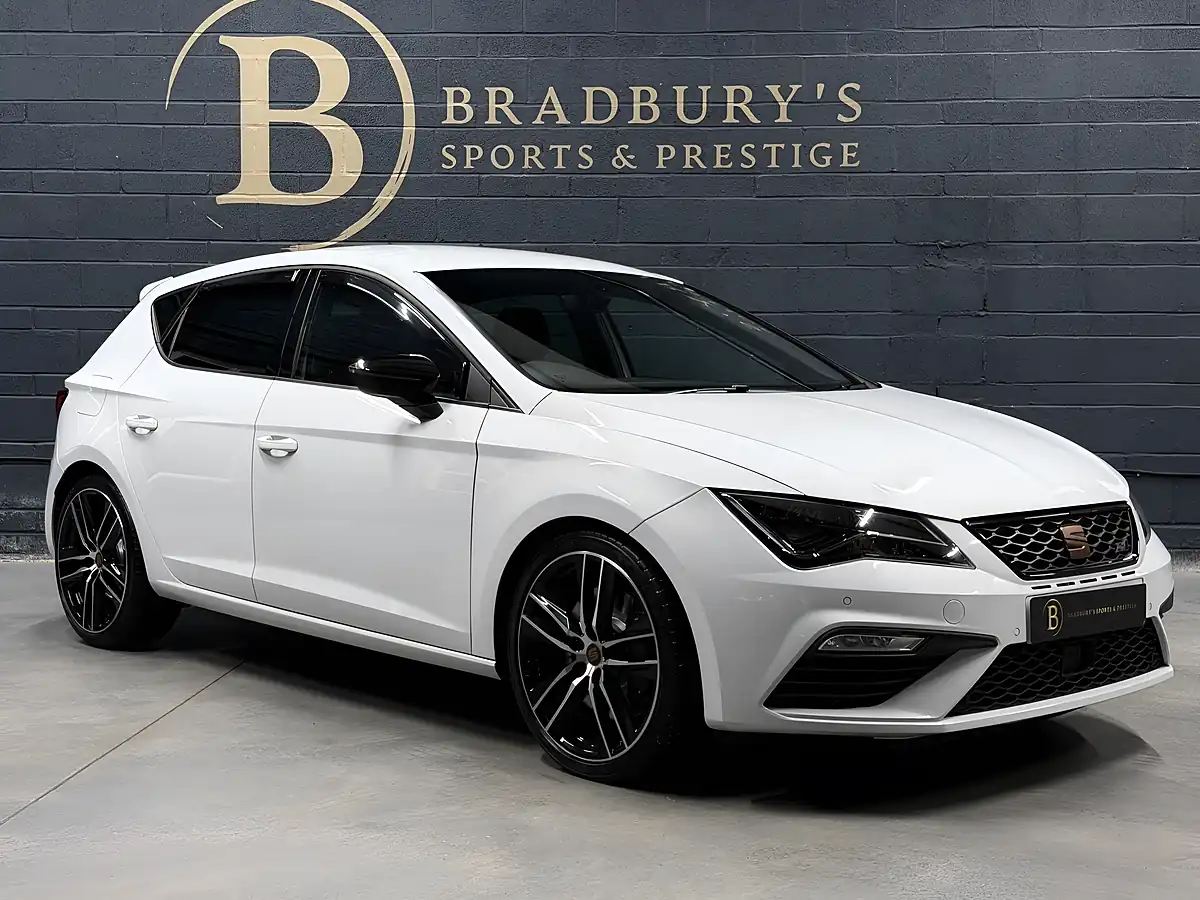 Used 2019 SEAT Leon Cupra 290 White - Interior and Exterior details 7