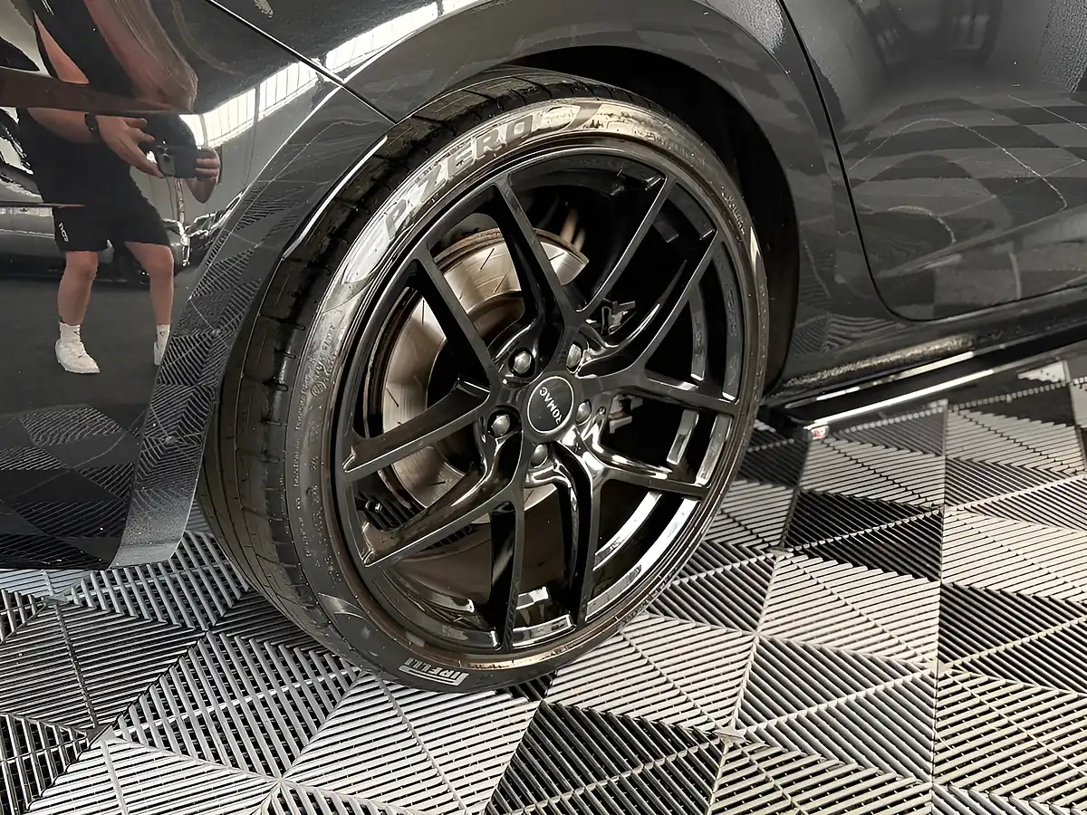 Used 2019 SEAT Leon Cupra Black - Interior and Exterior details 15