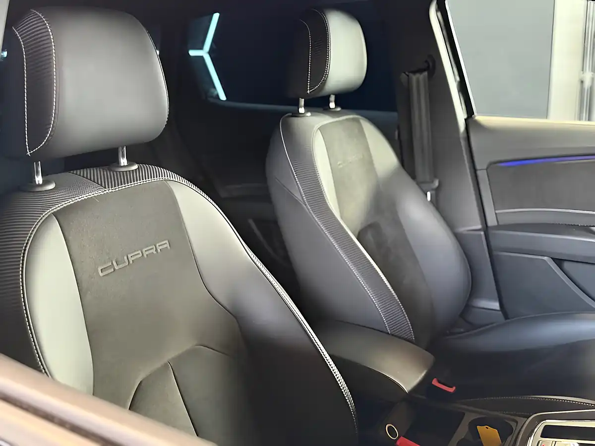Used 2019 SEAT Leon Cupra Black - Interior and Exterior details 19